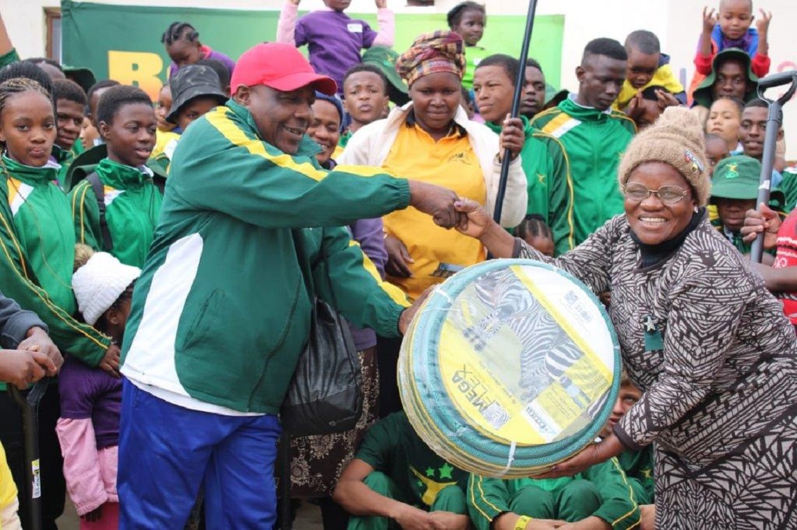 200 trailblazers are attending the 2019 National Youth Camp at Schoemansdaal Environmental Education Centre at Vhembe District a programme aimed at developing young people by empowering them with requisite values, soft skills and knowledge which will assist them to become responsible, conscious citizens and to strengthen their sense of patriotism and identity.